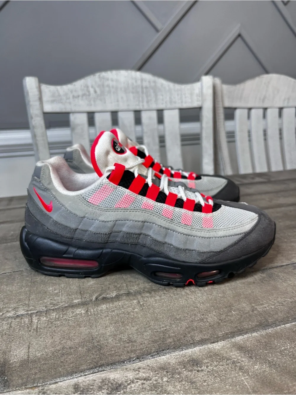Nike Air Max 95 OG Solar Red 2018 Size 10 Men's